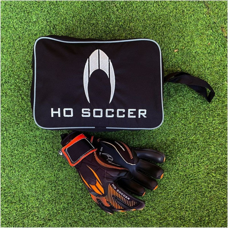 HO Soccer Hanskebag